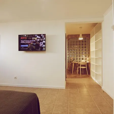 Lagos Suite * Lagos